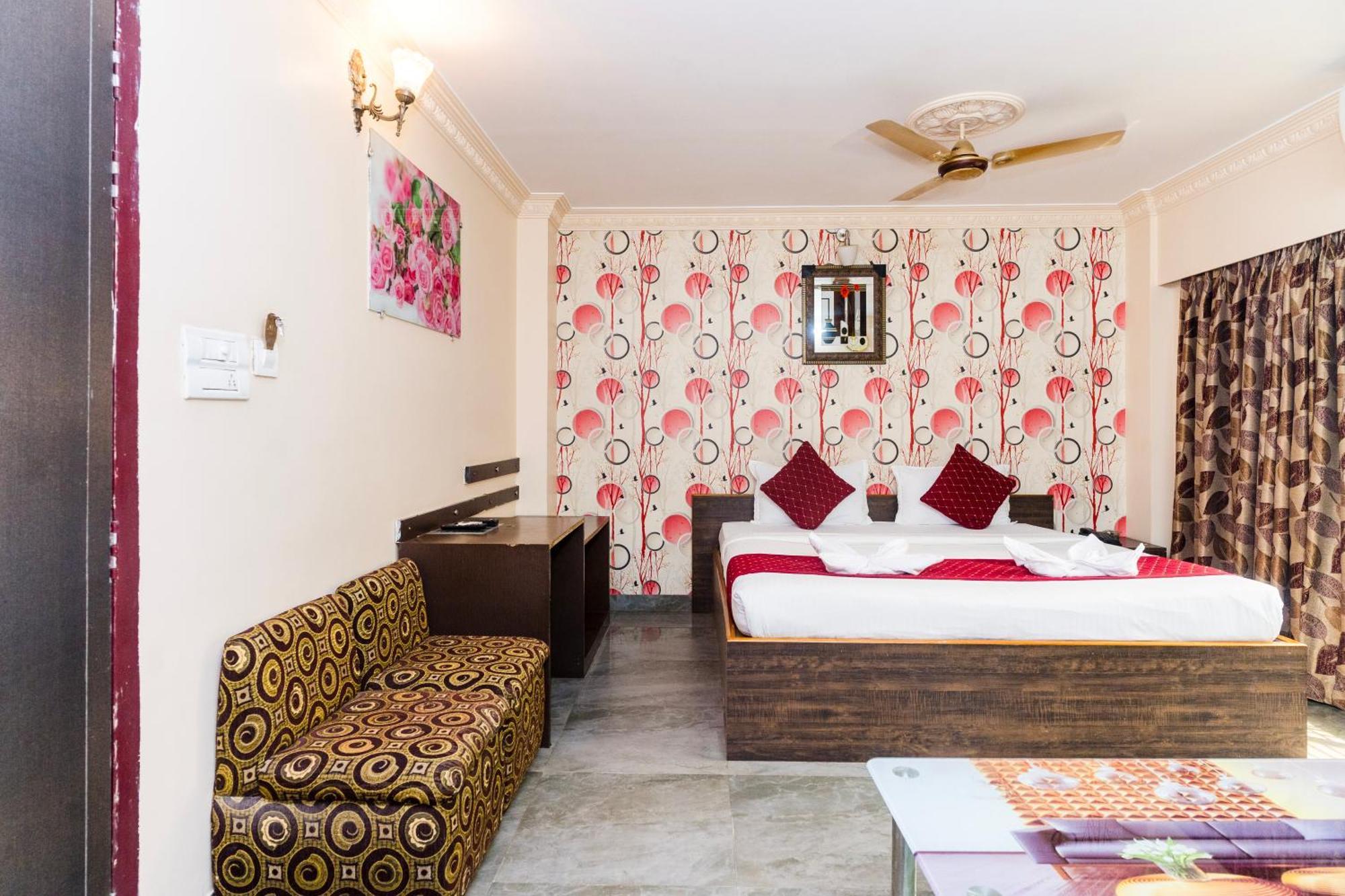 Apples Balaji Inn Siliguri Exterior photo